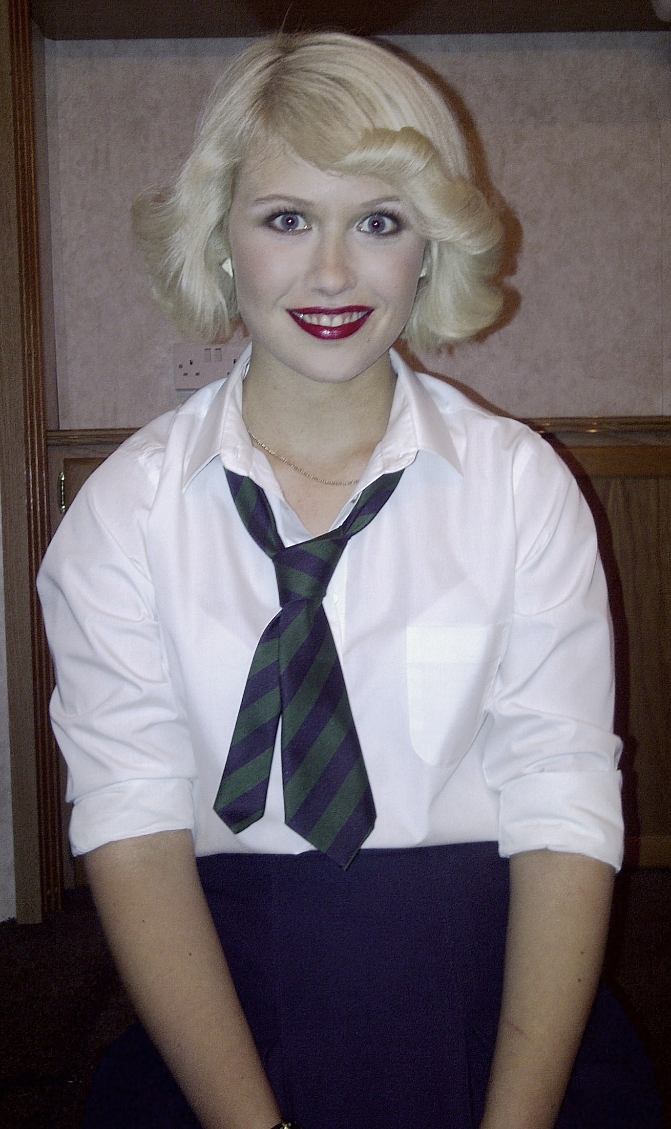 Rose Reynolds Rose Reynolds new foto Rose Reynolds Rose Reynolds new pictures